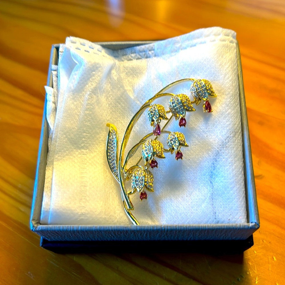 Gold tone Lily of the Valley Flower pink stone pin